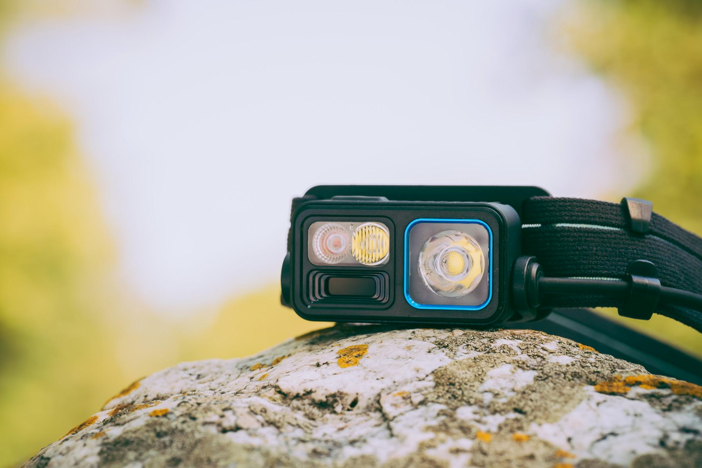 Olight Array 2S Lightweight 1000 lumen USB rechargeable LED headlamp